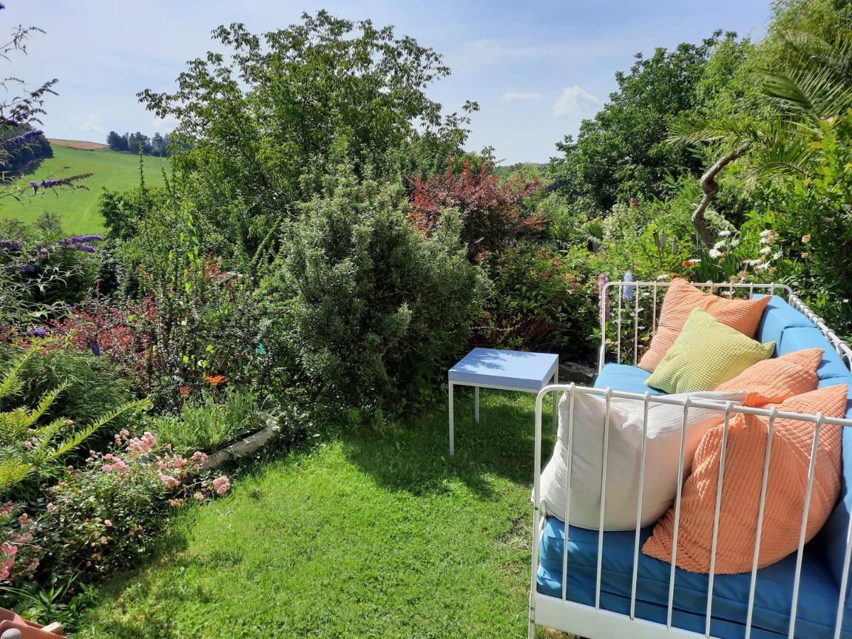 Penzion Zahrada Nad Rekou, Restaurace A Kavarna - Parkovani Gratis Zlata Koruna Exterior photo